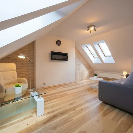 Rentplanet Apartament Podgorze アパート *